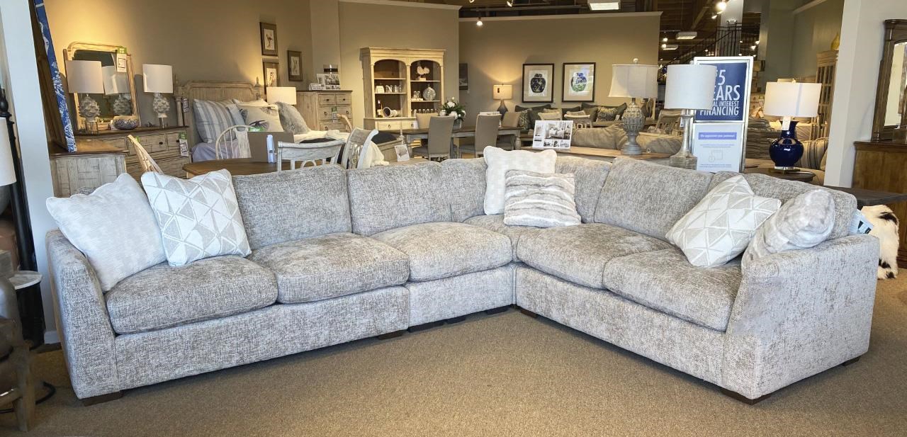 Hickorycraft BUNGALOW 783931BD CRAFTMASTER 3 PC SECTIONAL Howell